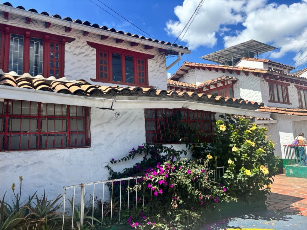 Venta dos casas en Pontevedra