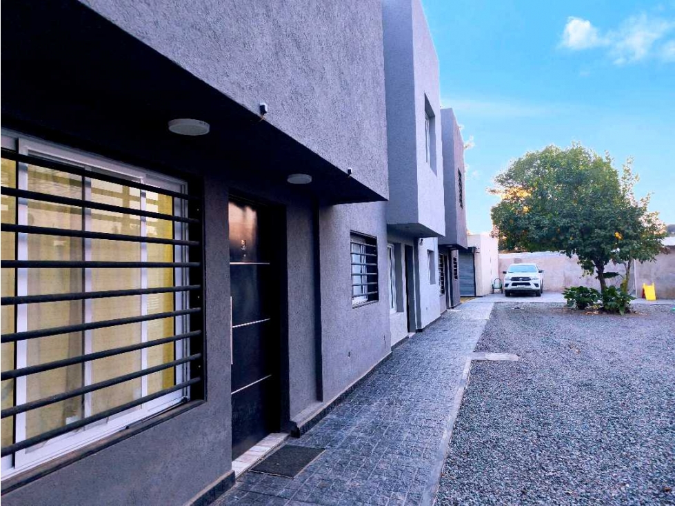 venta dúplex paso del rey centro