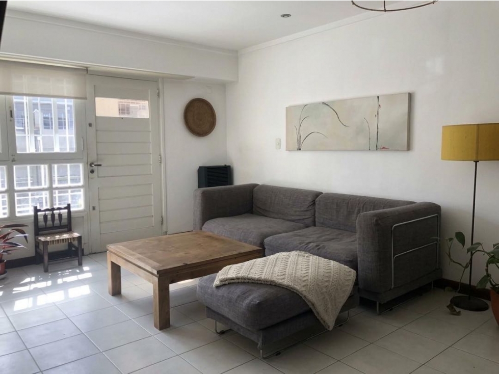Venta duplex 3 plantas con patio y parrilla — foto 4