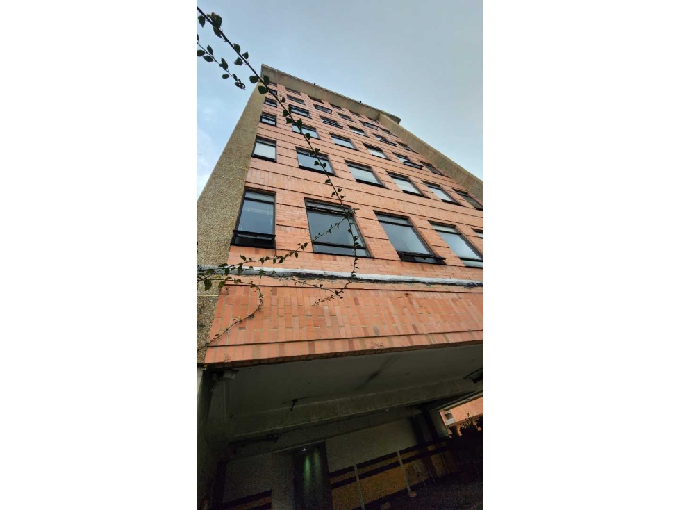 ARRIENDO OFICINA 257m2 +GARAJES ANTIGUO COUNTRY MH — foto 3