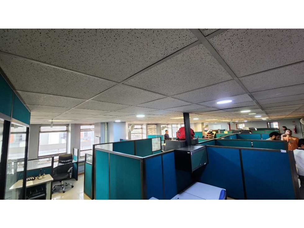 ARRIENDO OFICINA 257m2 +GARAJES ANTIGUO COUNTRY MH — foto 6