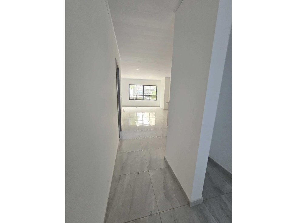 Venta edificio con apartaestudios y local comercial en barrio granada — foto 3