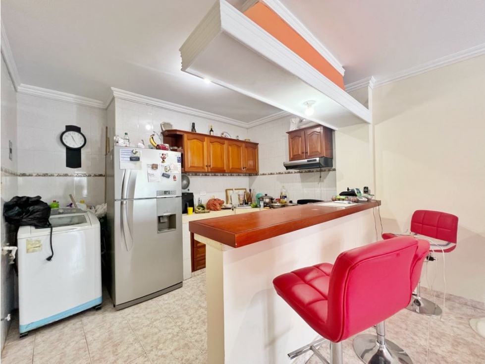 Venta edificio de 3 niveles y 6 apartamentos en ALAMEDA LA VICTORIA - 4