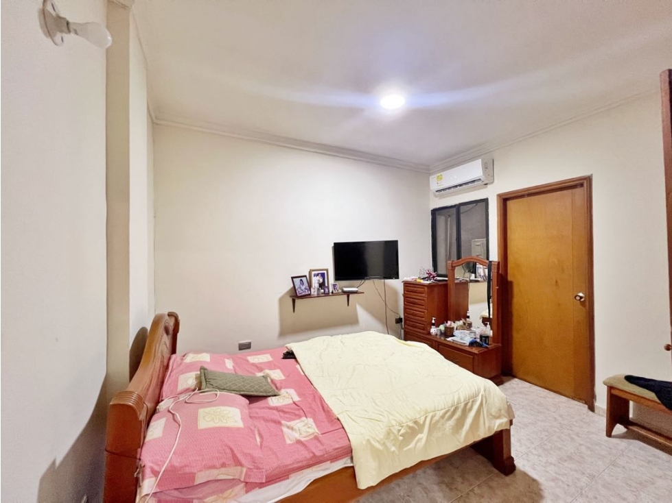 Venta edificio de 3 niveles y 6 apartamentos en ALAMEDA LA VICTORIA - 6