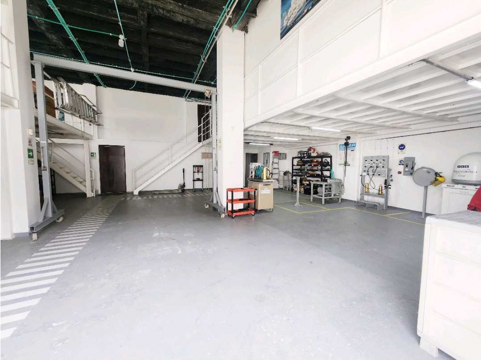VENTA EDIFICIO DE 4 NIVELES EN MANGA CARTAGENA — foto 2