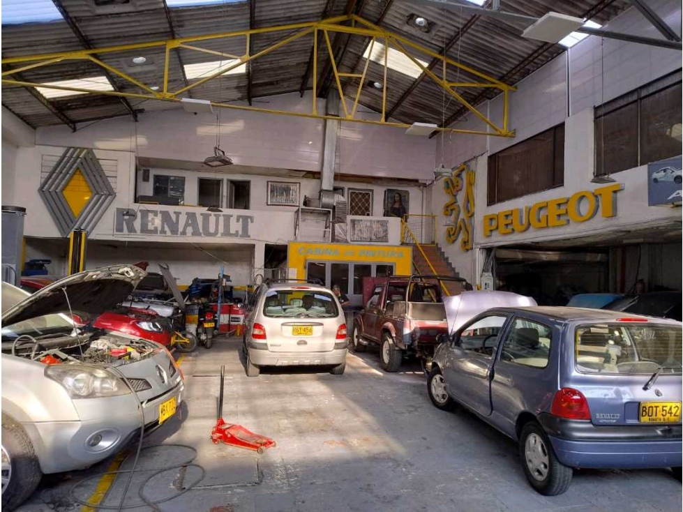 VENTA PERMUTA NAVECOMERCIAL BOGOTA COD7398013 - 1
