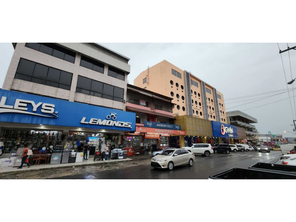 VENTA EDIFICIO EN AVDA. PEATONAL, LA CHORRERA OPORTUNIDAD LT. - 4
