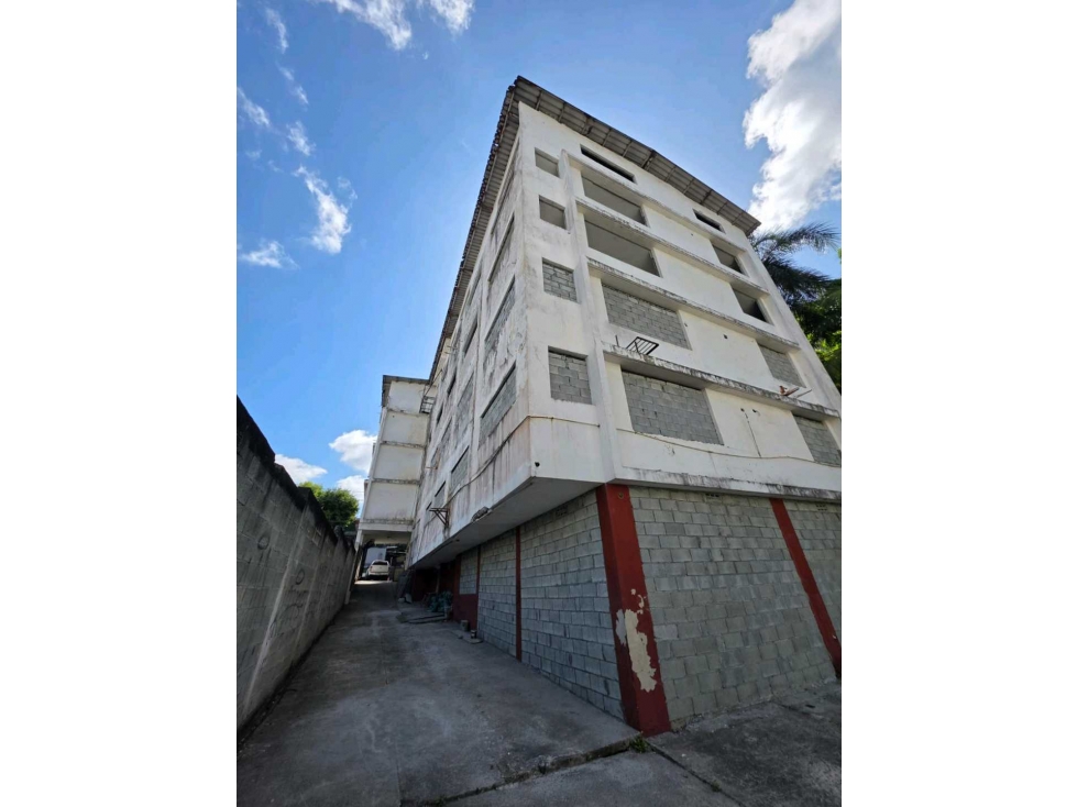 VENTA EDIFICIO EN BELLA VISTA EXCELENTE OPORTUNIDAD DE INVERSION LT. - 1