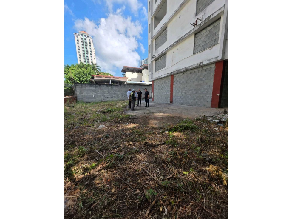 VENTA EDIFICIO EN BELLA VISTA EXCELENTE OPORTUNIDAD DE INVERSION LT. - 4
