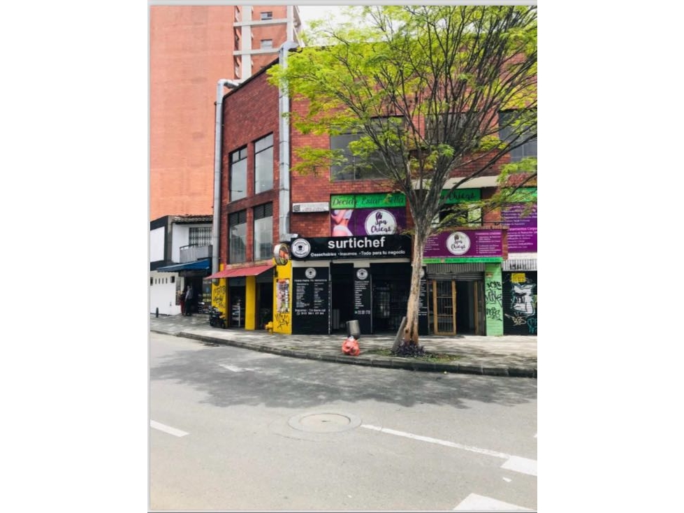 Casa / lote. Ideal Hotel rentas cortas. Bulerias. laureles