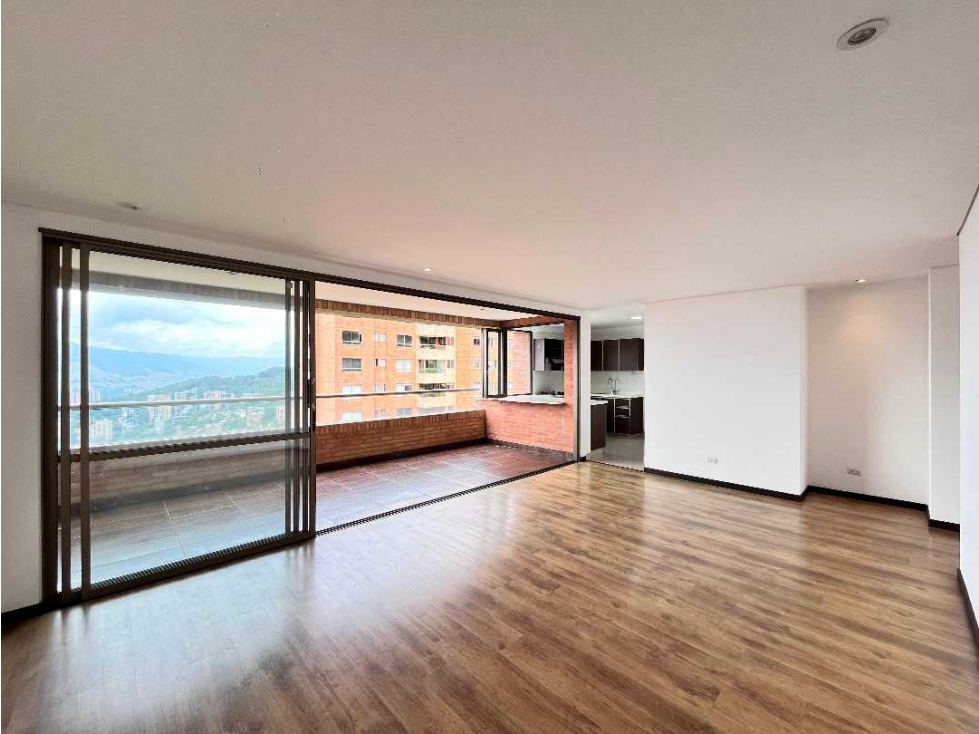 Venta El Poblado La Calera magnífico apartamento inigualable vista