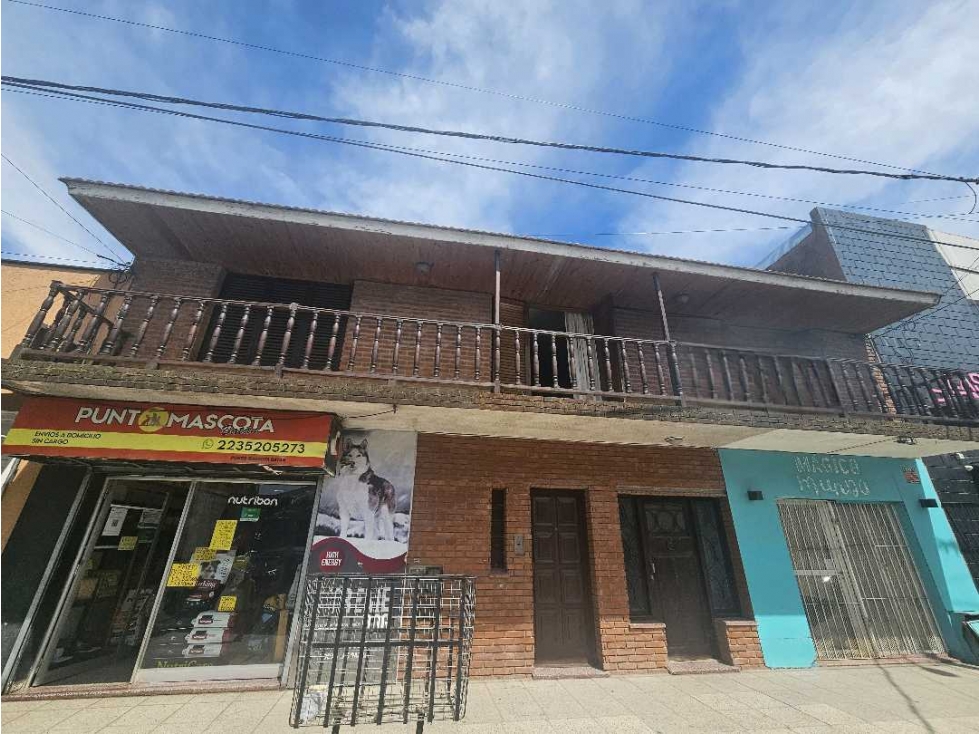 VENTA EN BLOCK HOTEL + CASA + 2 LOCALES + GALPON + Dto EN BATAN - 1