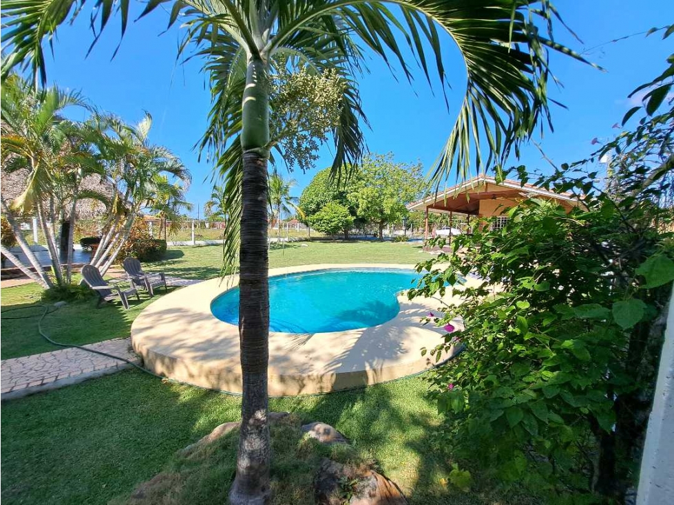 VENTA EN GORGONA, HERMOSA PROPIEDAD EN UN PARAISO ESCONDIDO — foto 3