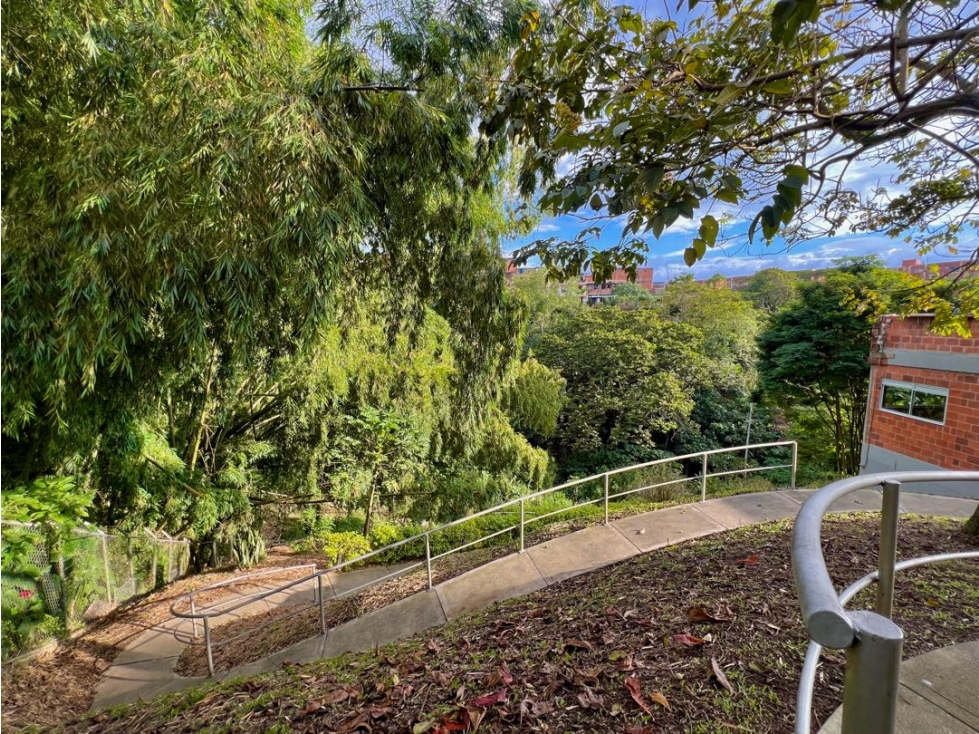 VENTA APARTAMENTO EN CONDOMINIO TIPO CLUB TENIS AV. SUR PEREIRA — foto 2