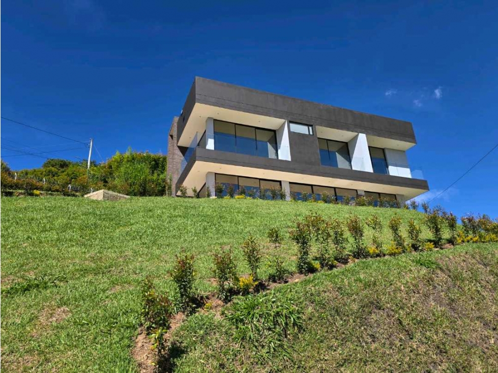 Venta Casa Campestre Independiente a 10 minutos del Aeropuerto