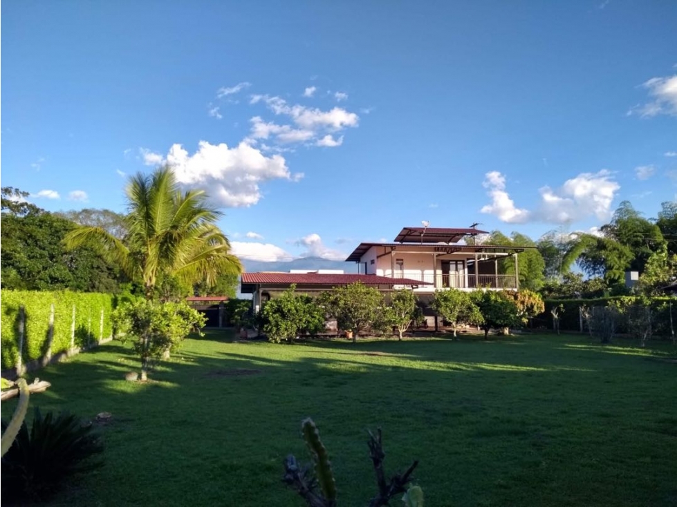 VENTA ESPECTACULAR CASA CAMPESTRE SECTOR LA TEBAIDA - 2