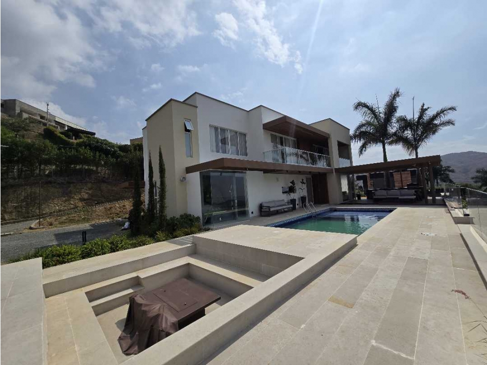 Venta espectacular casa en medio dapa - 5