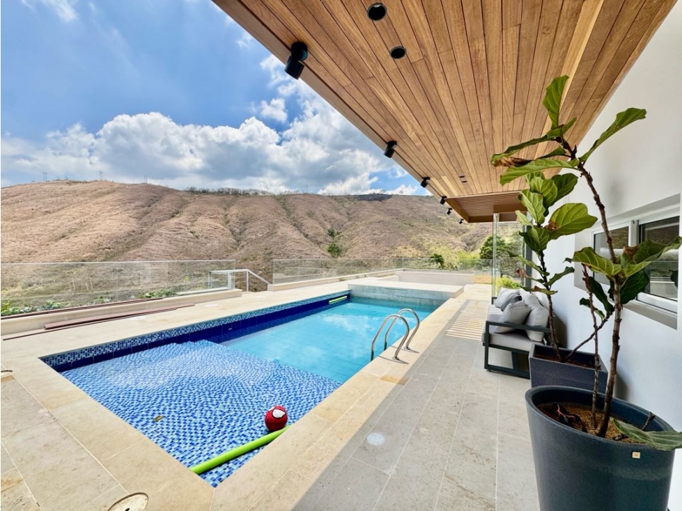Venta espectacular casa en medio dapa
