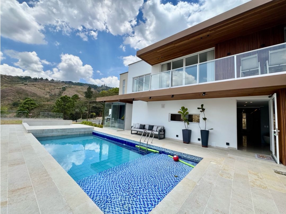 Venta espectacular casa en medio dapa — foto 5