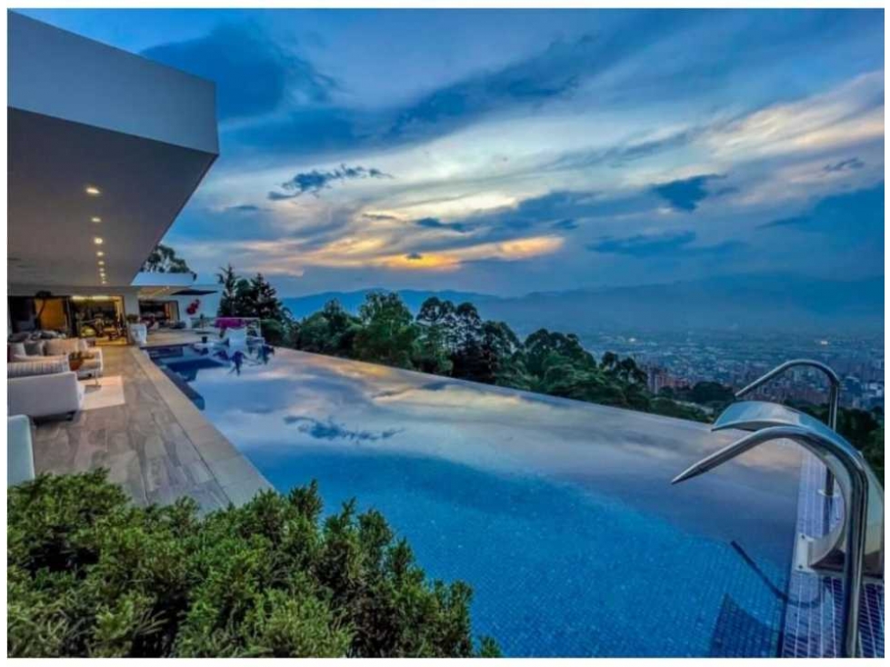 VENTA espectacular casa LUXURY UN SOLO NIVEL (PALMAS)