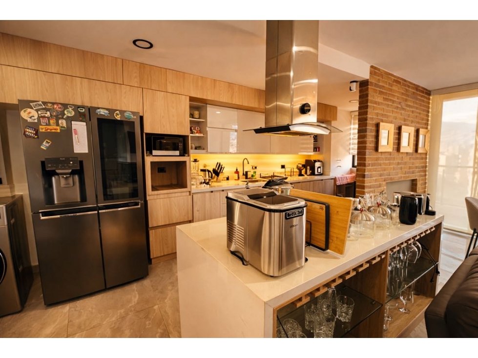 VENTA DE PENTHOUSE EN CONQUISTADORES CON TERRAZA Y LICENCIA — foto 2