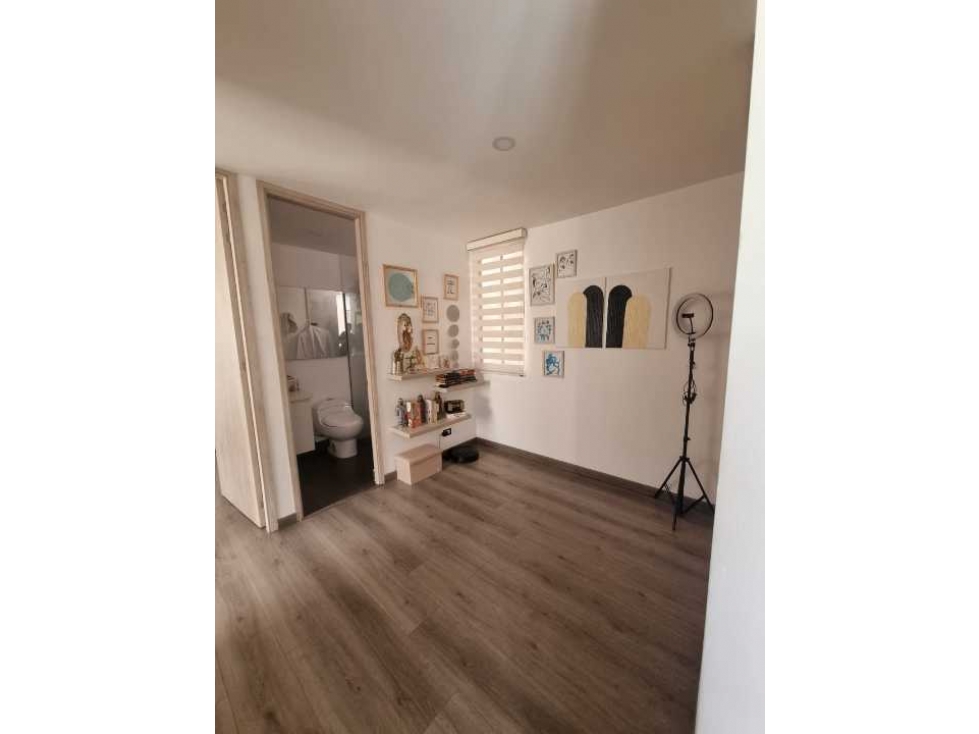 VENTA EXCELENTE APTO ENVIGADO LOMA DEL CHOCHO — foto 5