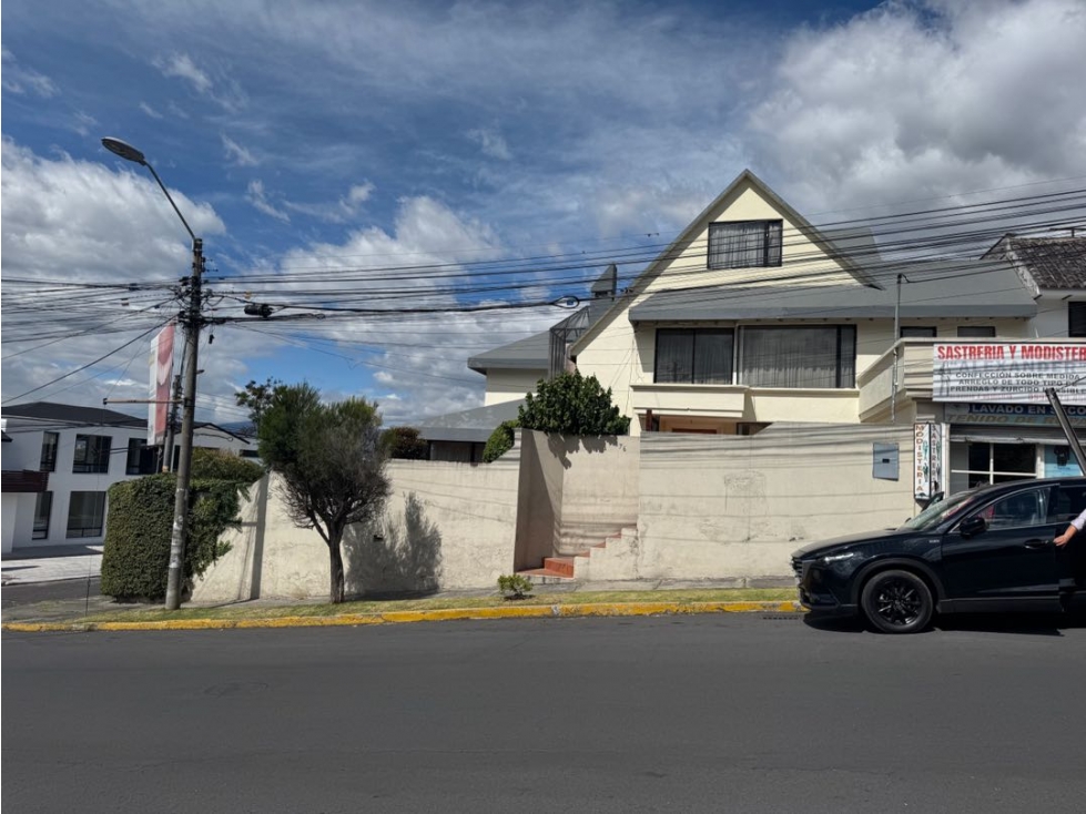 Venta Excelente Terreno con Casas Cumbaya La Primavera