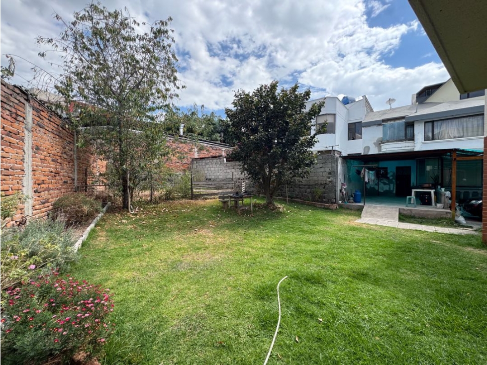 Venta Excelente Terreno con Casas Cumbaya La Primavera — foto 3