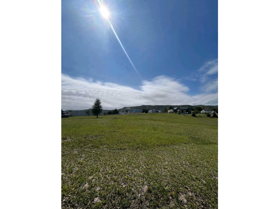 VENTA EXCLUSIVA TERRENO PREMIUM EN CARLOS PAZ GOLF Oportunidad - 5