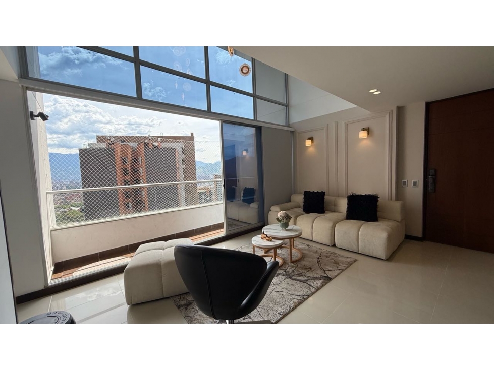 Venta Exclusivo Apartamento Duplex Loma del Esmeraldal Envigado — foto 2