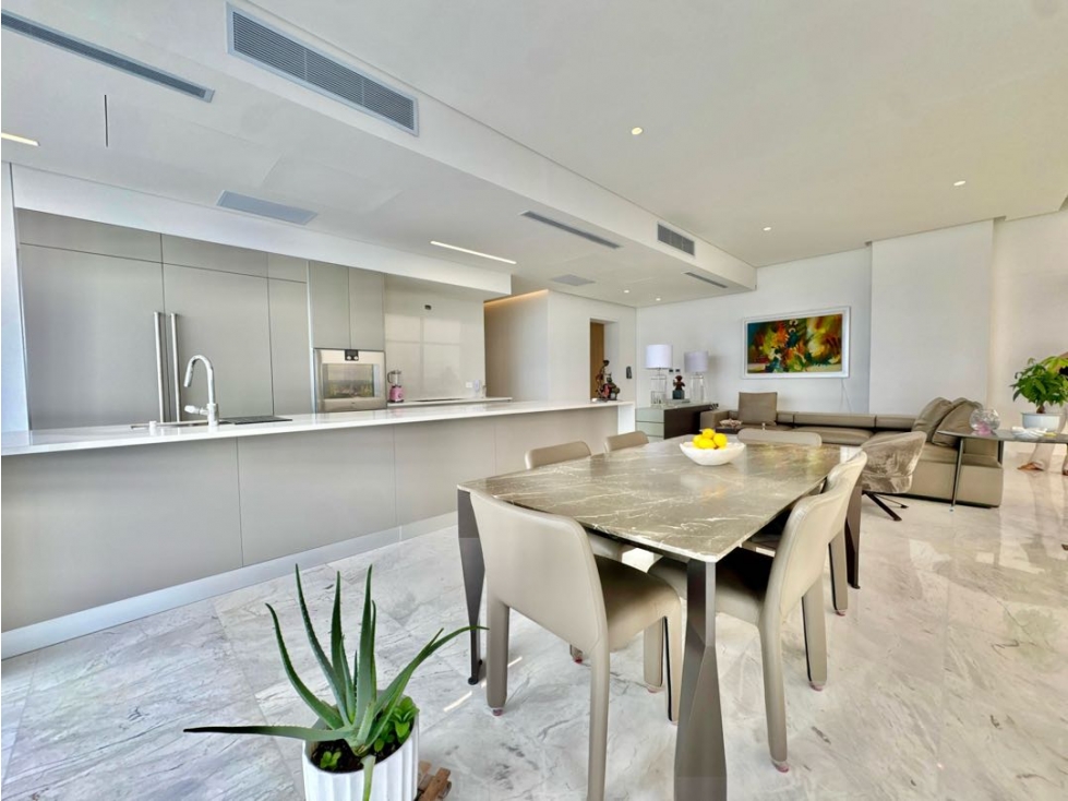 VENTA! Exclusivo Apartamento en Bocagrande con vista a la Bahía!
