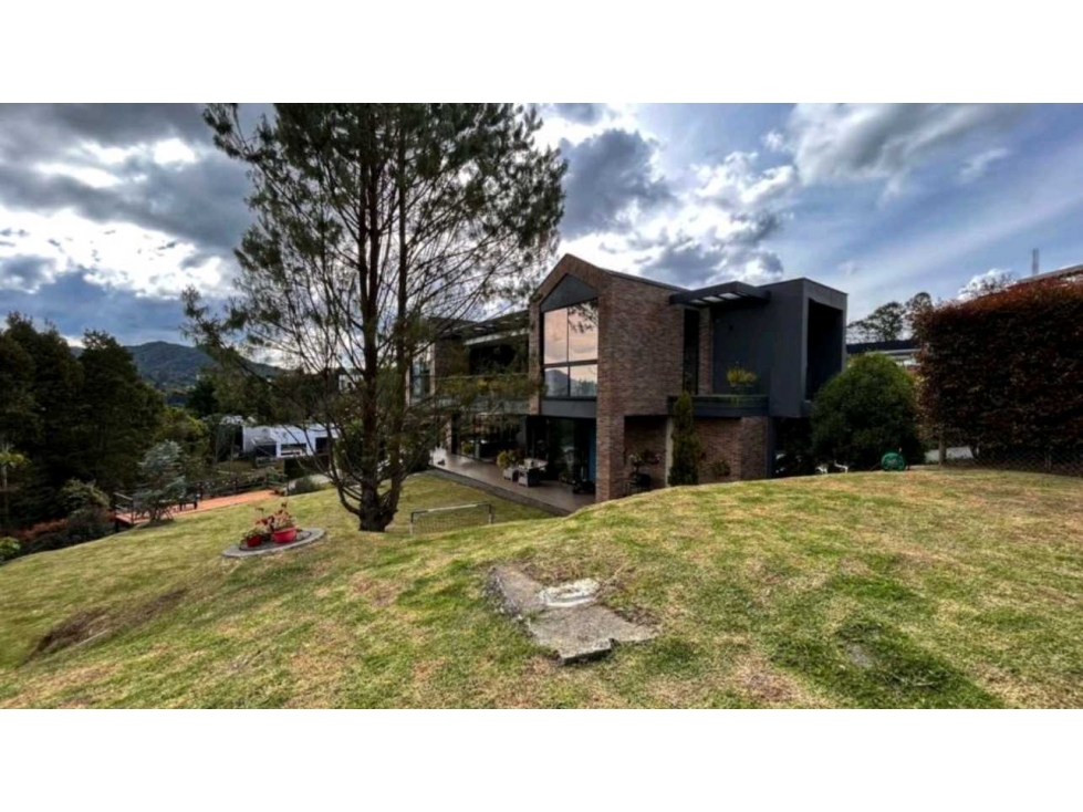 Venta extraordinaria casa alto palmas