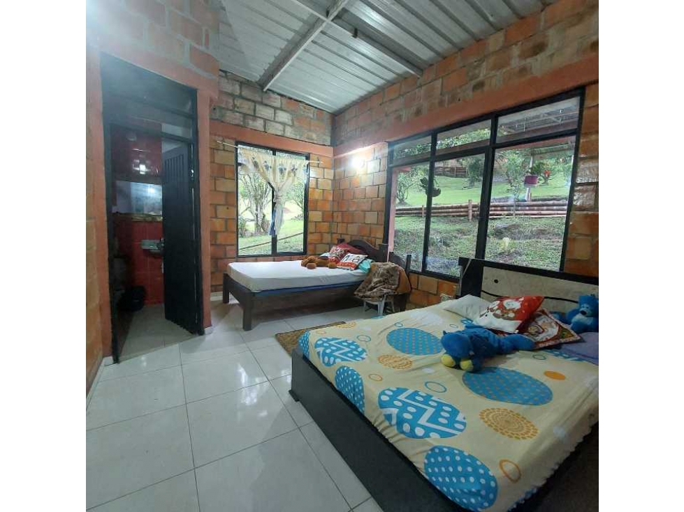 Venta Casa en la Venta Cajibío - Popayán terreno de 10.240Mts - 6