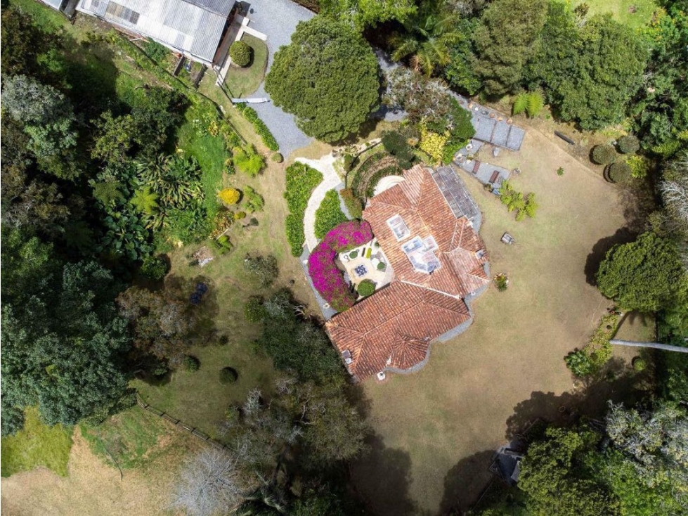 Venta finca campestre en unidad cerrada con lote de 25.600 m² — foto 2