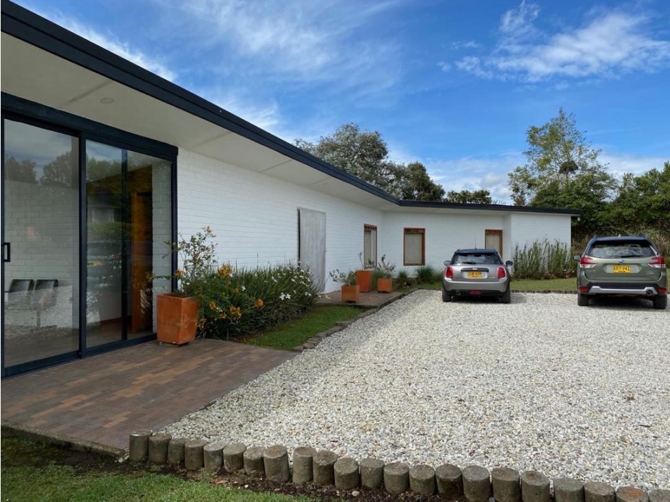 VENTA FINCA EN EL RETIRO