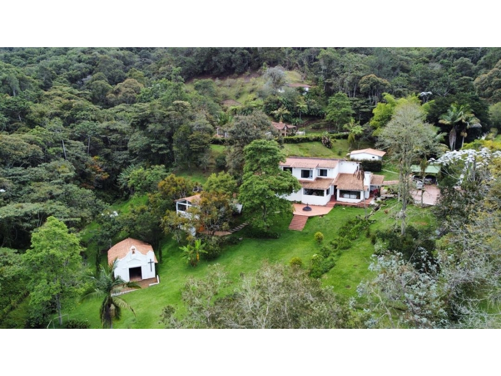 Venta Finca o Casa Campestre en El Retiro sector La Maria