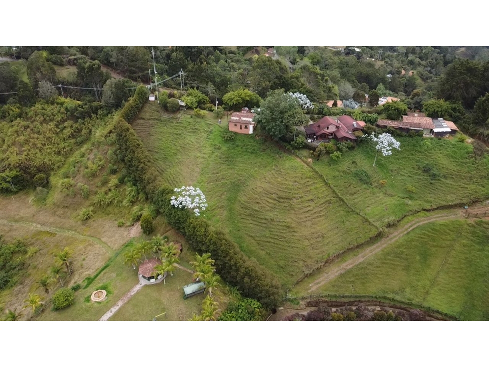 Venta lote con casa en El Retiro en unidad cerrada a 2 km del pueblo