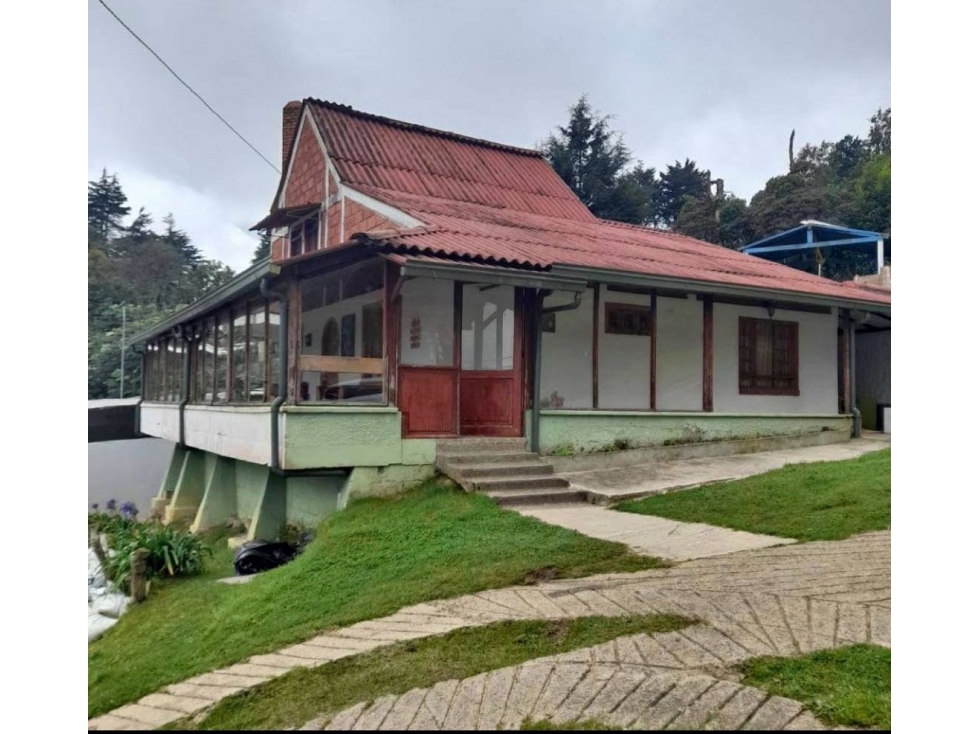 Venta FINCA en SANTA ELENA con
Casa principal + cabaña independiente - 1