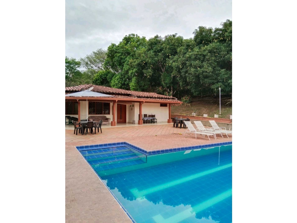 HERMOSA Y COMODA FINCA DE RECREO EN SOPETRAN