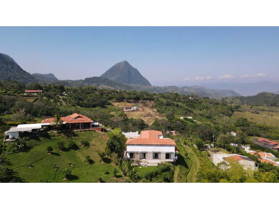 VENTA FINCA EN VENECIA , SUROESTE DE ANTIOQUIA — foto 2