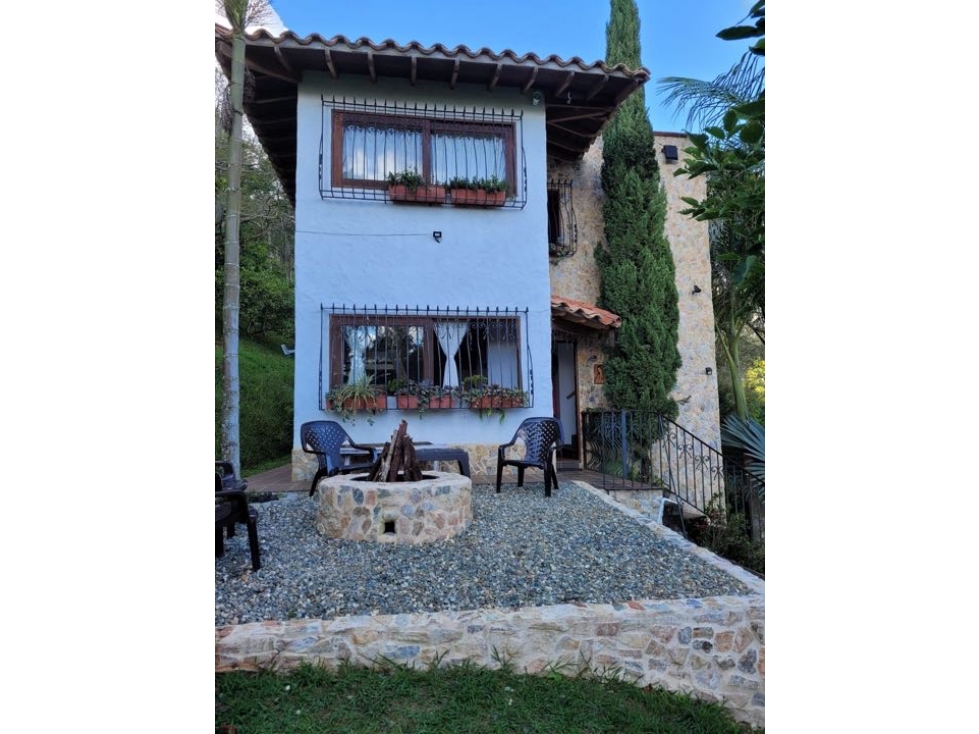 Venta Finca Vereda La Matica, Girardota, lote 5200 m2, casa 132 m2