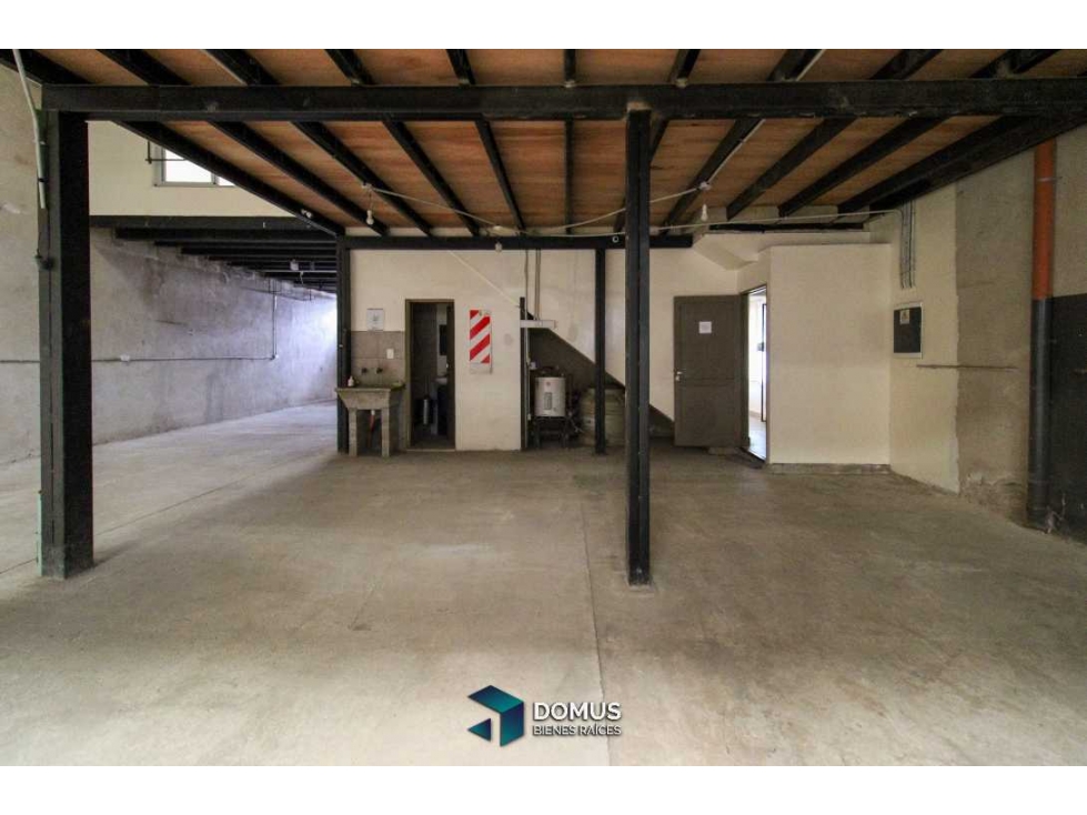 VENTA GALPON CON OFICINAS MACROCENTRO - 3