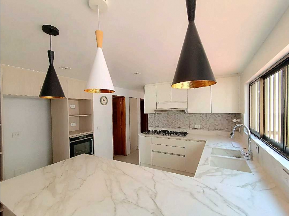 Venta Gran Apartamento Avenida Santander La Camelia Manizales — foto 3
