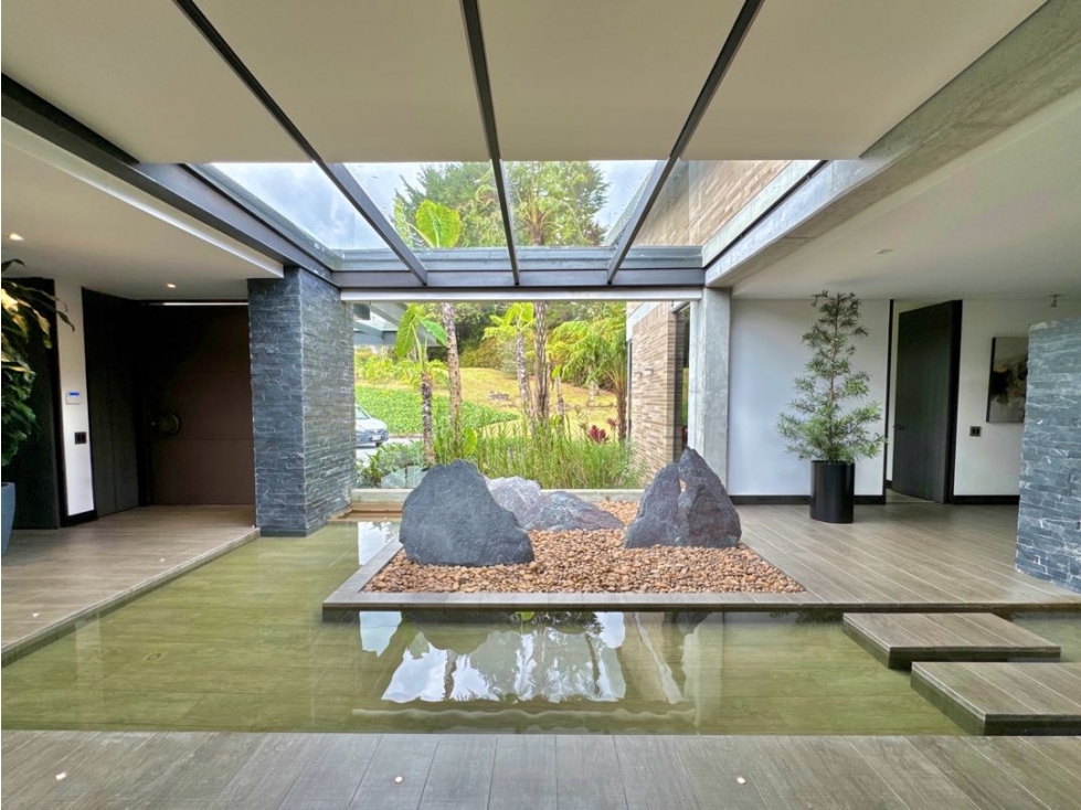Venta hermosa casa 1 nivel Alto de las palmas. — foto 4