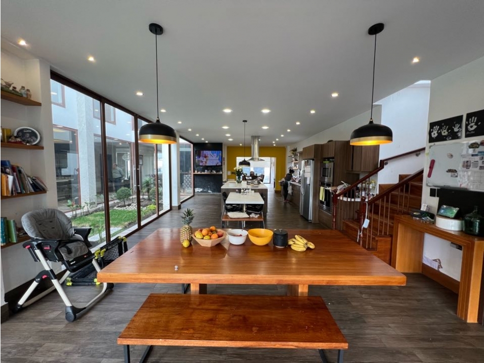OPORTUNIDAD Venta hermosa casa 4 dorm. Calderón LUJO — foto 6