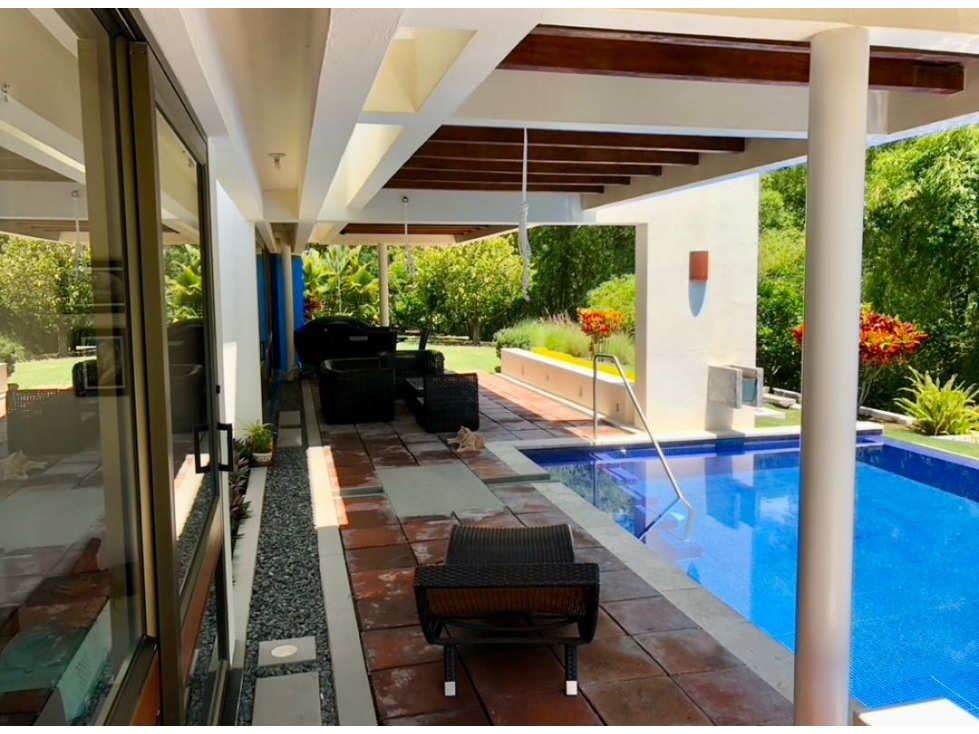 VENTA HERMOSA CASA CAMPESTRE CERRITOS PEREIRA