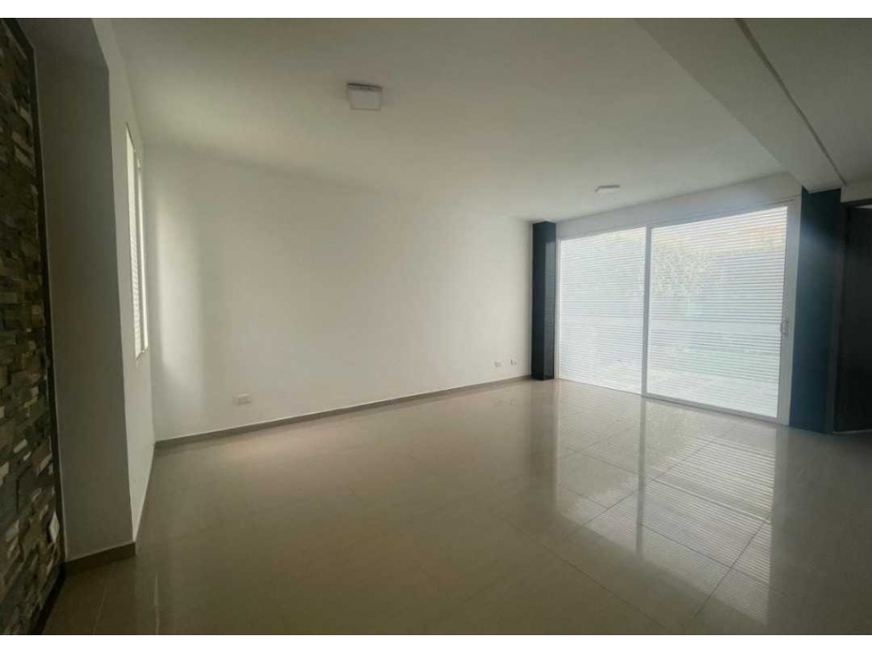 VENTA HERMOSA CASA CAMPESTRE en zona residencial Hacienda El Castillo. — foto 4