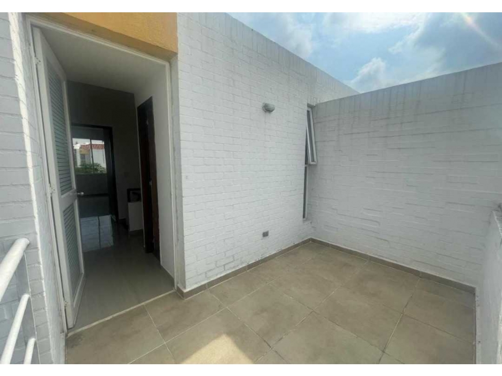 VENTA HERMOSA CASA CAMPESTRE en zona residencial Hacienda El Castillo. — foto 6