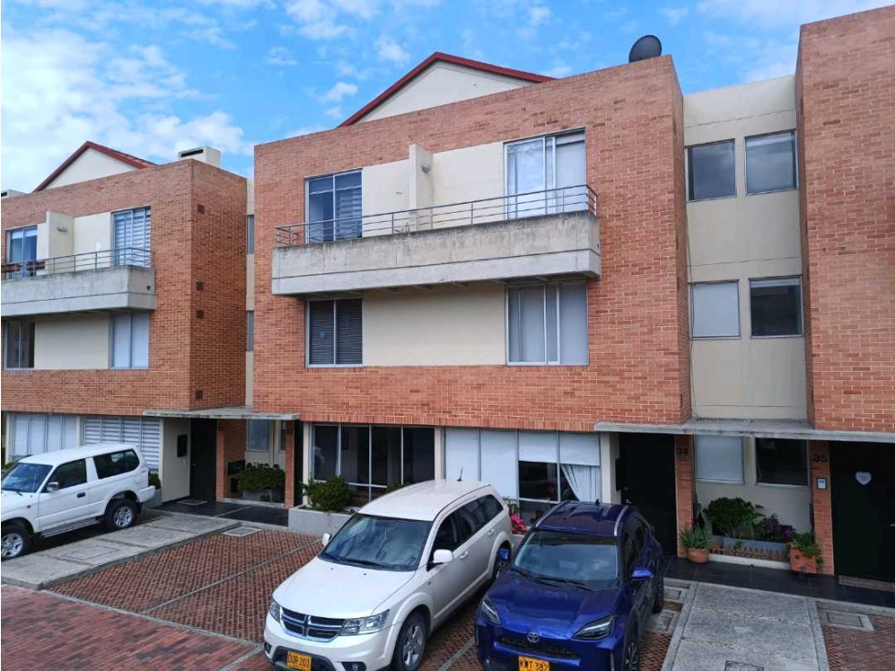 Venta Hermosa Casa en Chia Norte Bogota (VM)
