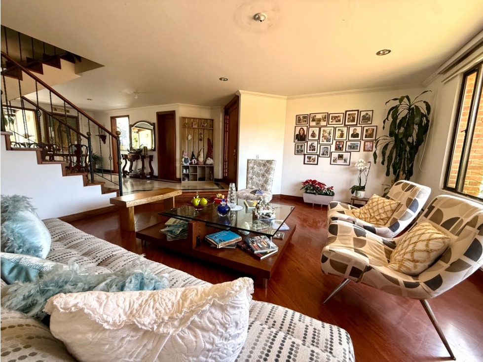 Venta Hermosa Casa Esquinera Chia Guaymaral residencial